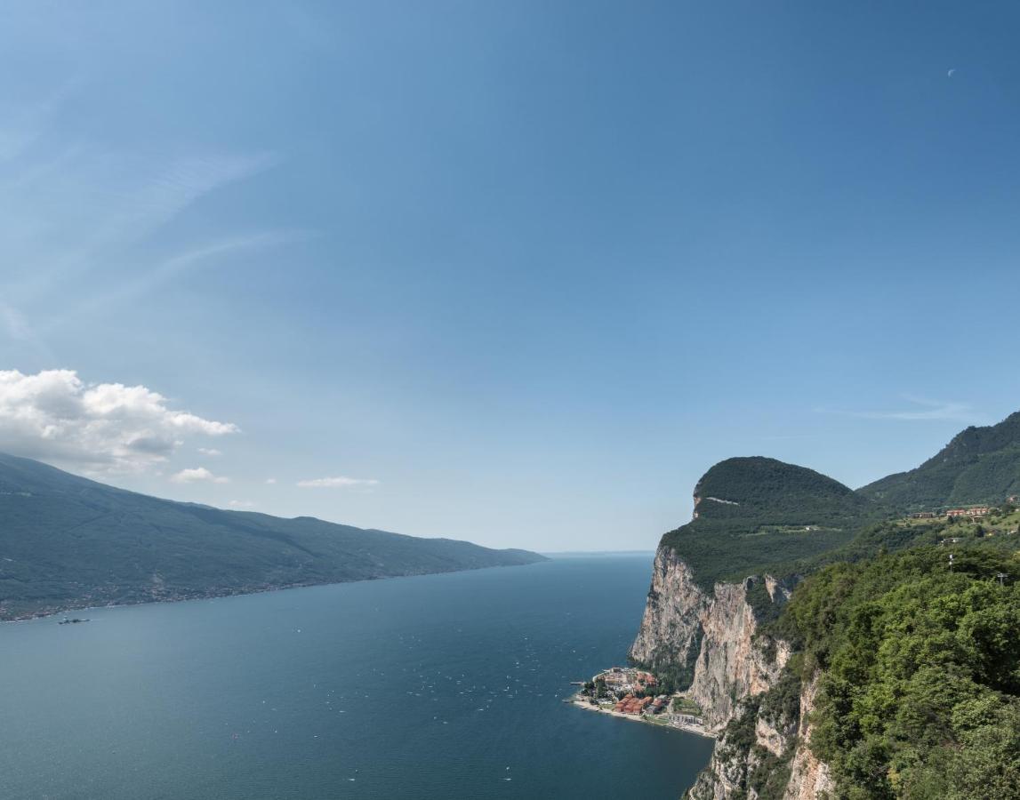 Hostel Campione Univela Rooms & Beds - Private Beach Tremosine