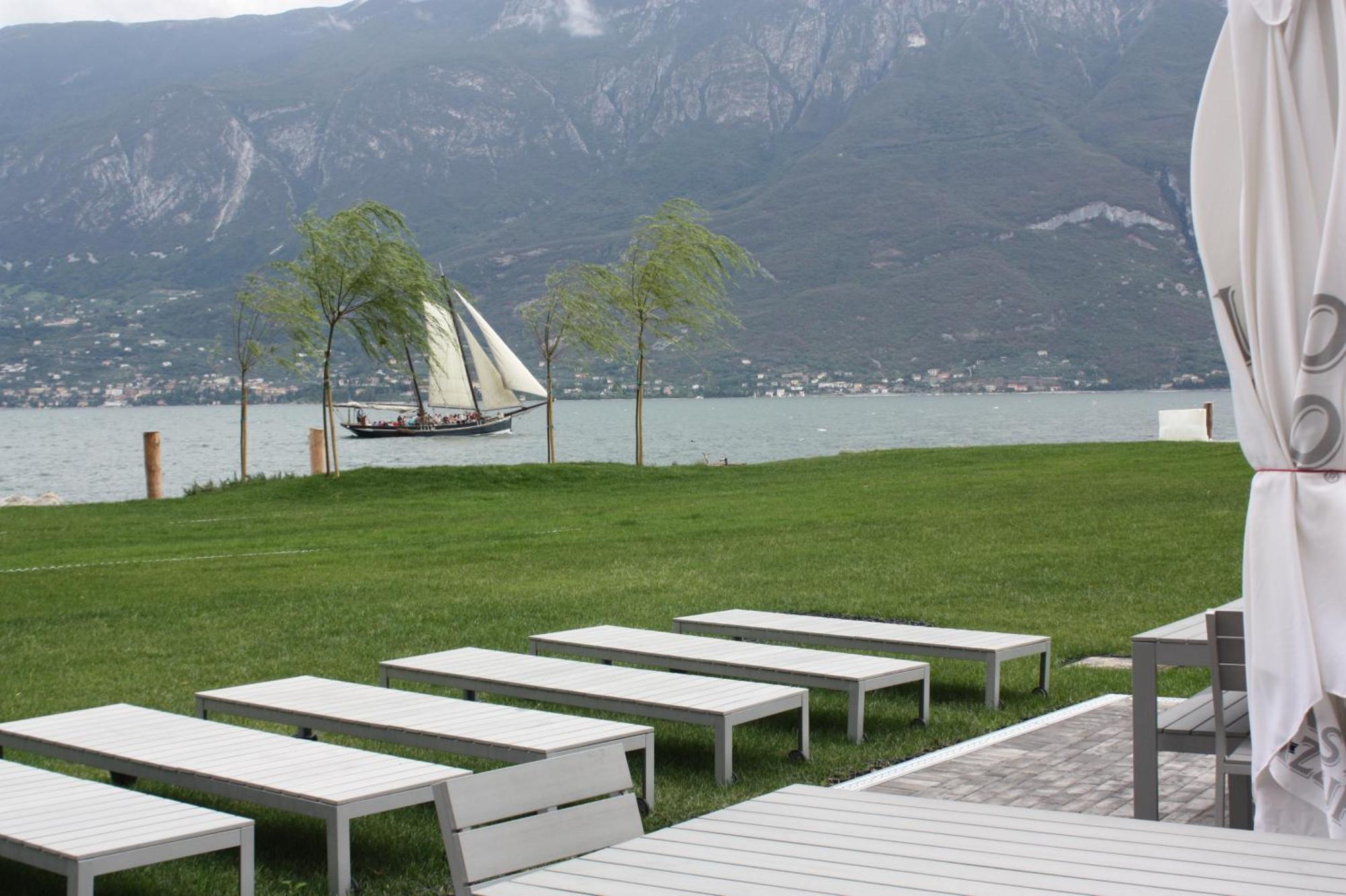 Campione Univela Rooms & Beds - Private Beach Hostel Tremosine