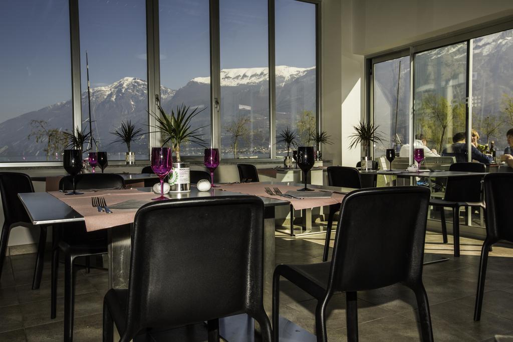 Campione Univela Rooms & Beds - Private Beach *