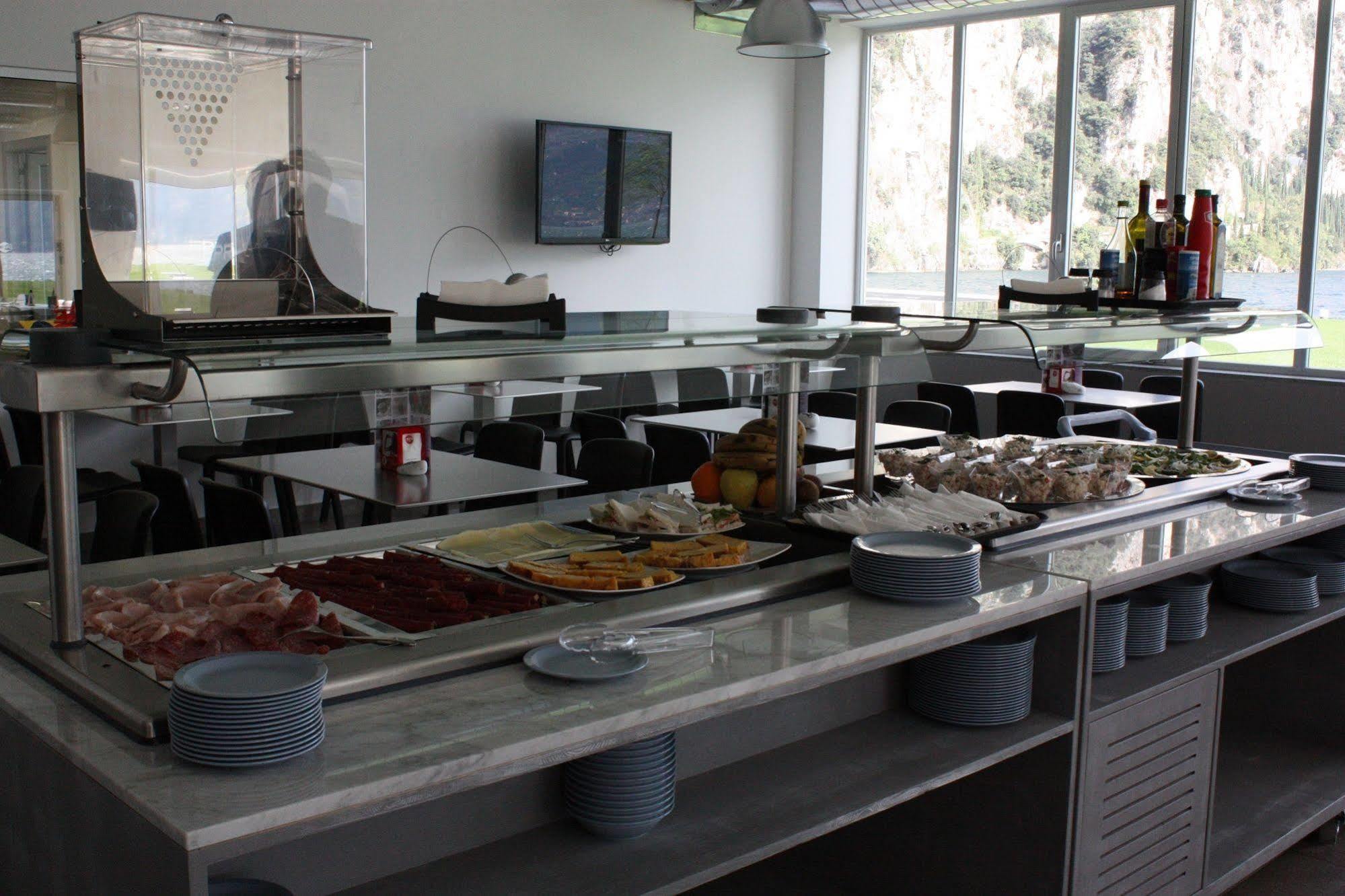Hostel Campione Univela Rooms & Beds - Private Beach Tremosine
