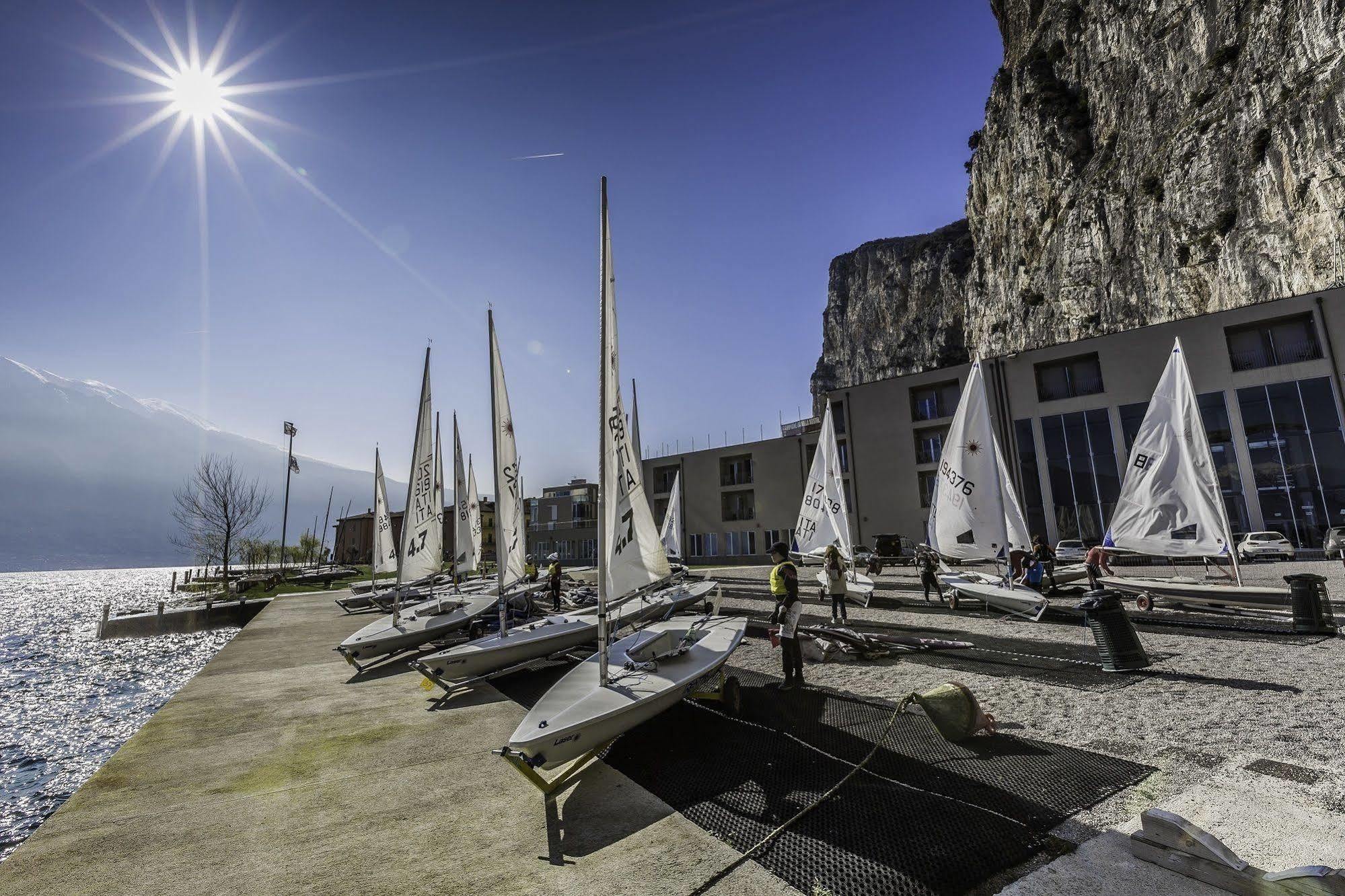 Campione Univela & Beds - Private Hostel